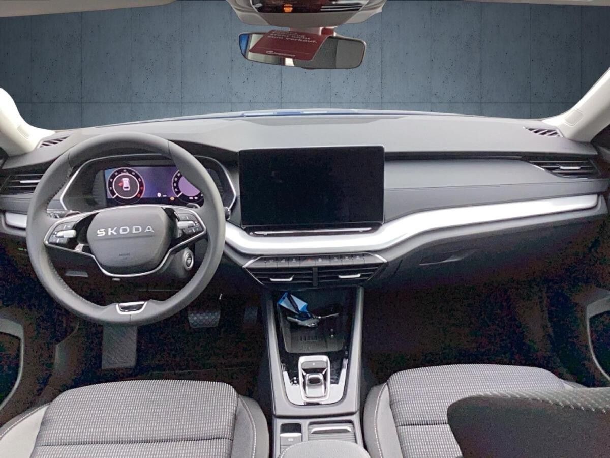 Skoda Octavia Combi Selection 1.5 TSI DSG AHK/MATRIX