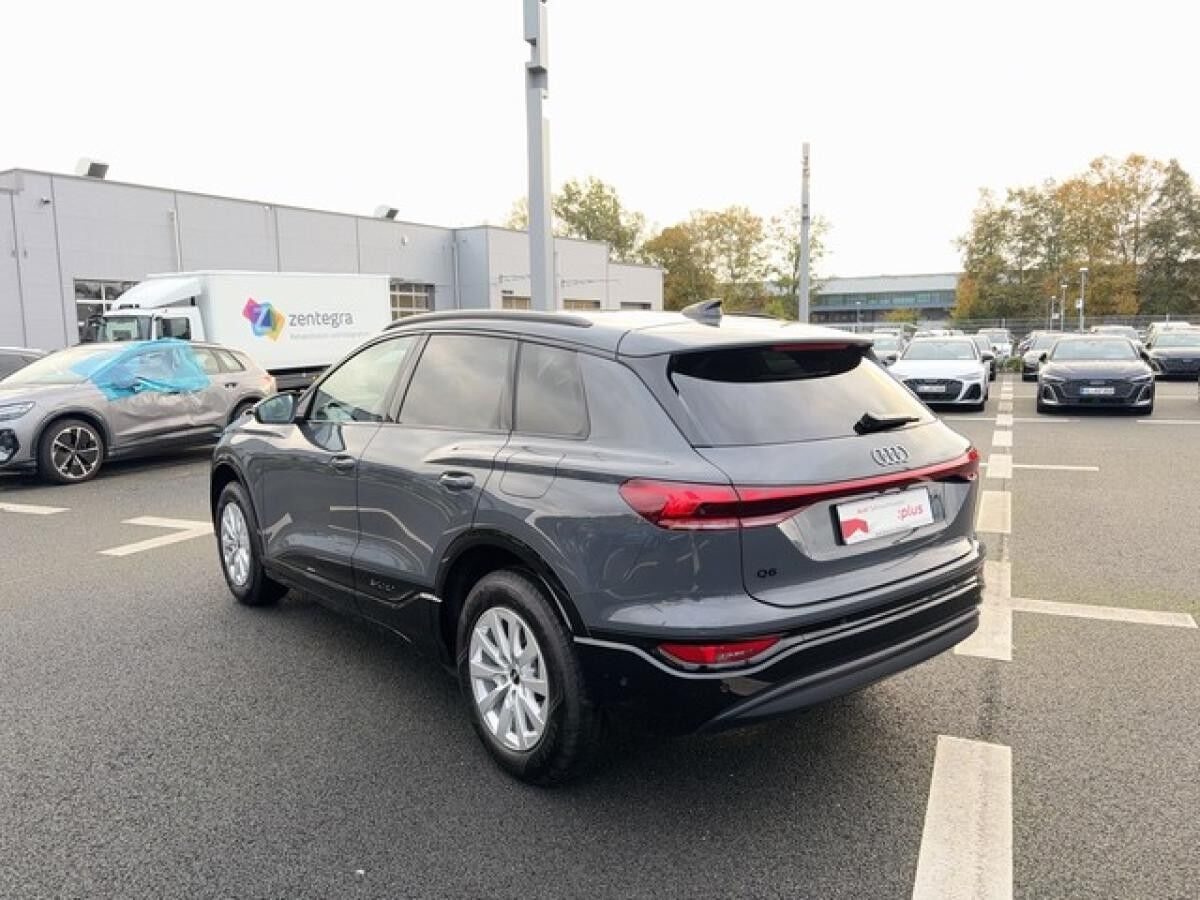 Audi Q6 e-tron TECH+MATRIX LED