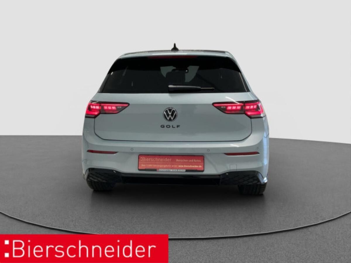 Volkswagen Golf R-Line 1.5 eTSI DSG *AHK/PANO/STHZG/WR*