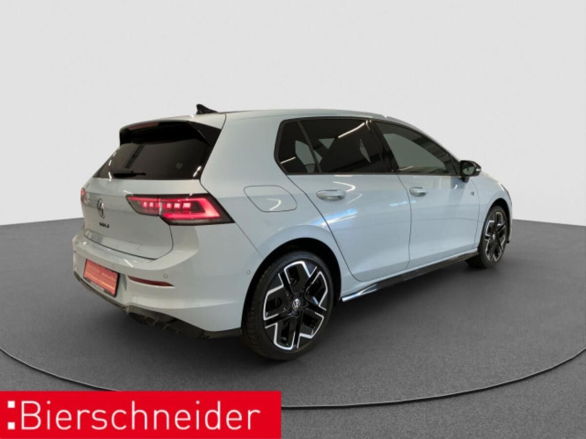 Volkswagen Golf R-Line 1.5 eTSI DSG *AHK/PANO/STHZG/WR*