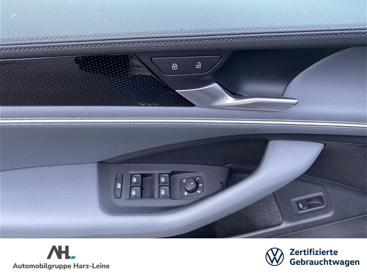 Volkswagen Passat Variant 2.0 TDI Business DSG AHK HuD ACC Navi Massage DCC Pro