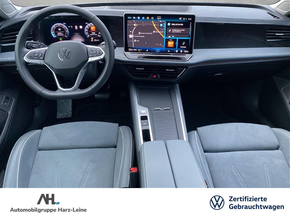 Volkswagen Passat Variant 2.0 TDI Business DSG AHK HuD ACC Navi Massage DCC Pro