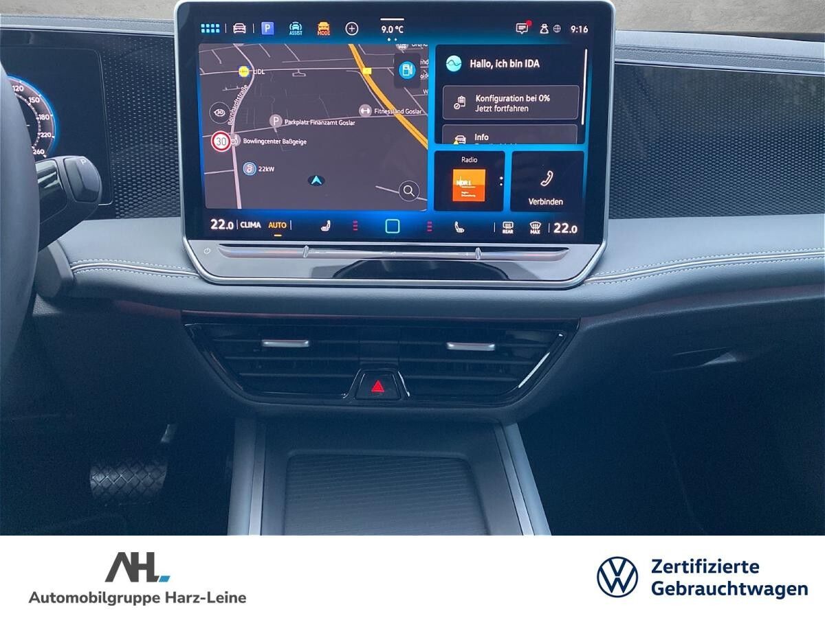 Volkswagen Passat Variant 2.0 TDI Business DSG AHK HuD ACC Navi Massage DCC Pro