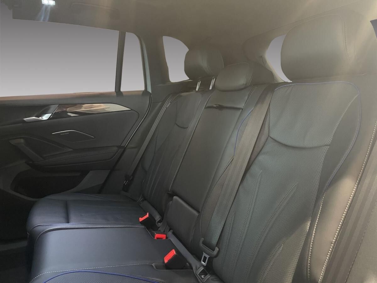 Volkswagen Tiguan 1.5 eHybrid OPF 130kW DSG R-Line