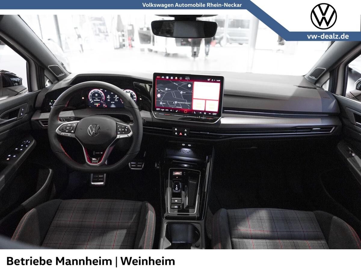 Volkswagen Golf GTI 2,0 l TSI DSG NAVI HeadUp ALU 19" LED
