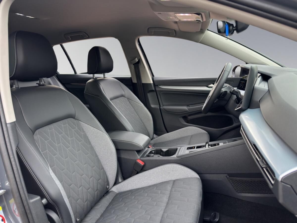 Volkswagen Golf VIII