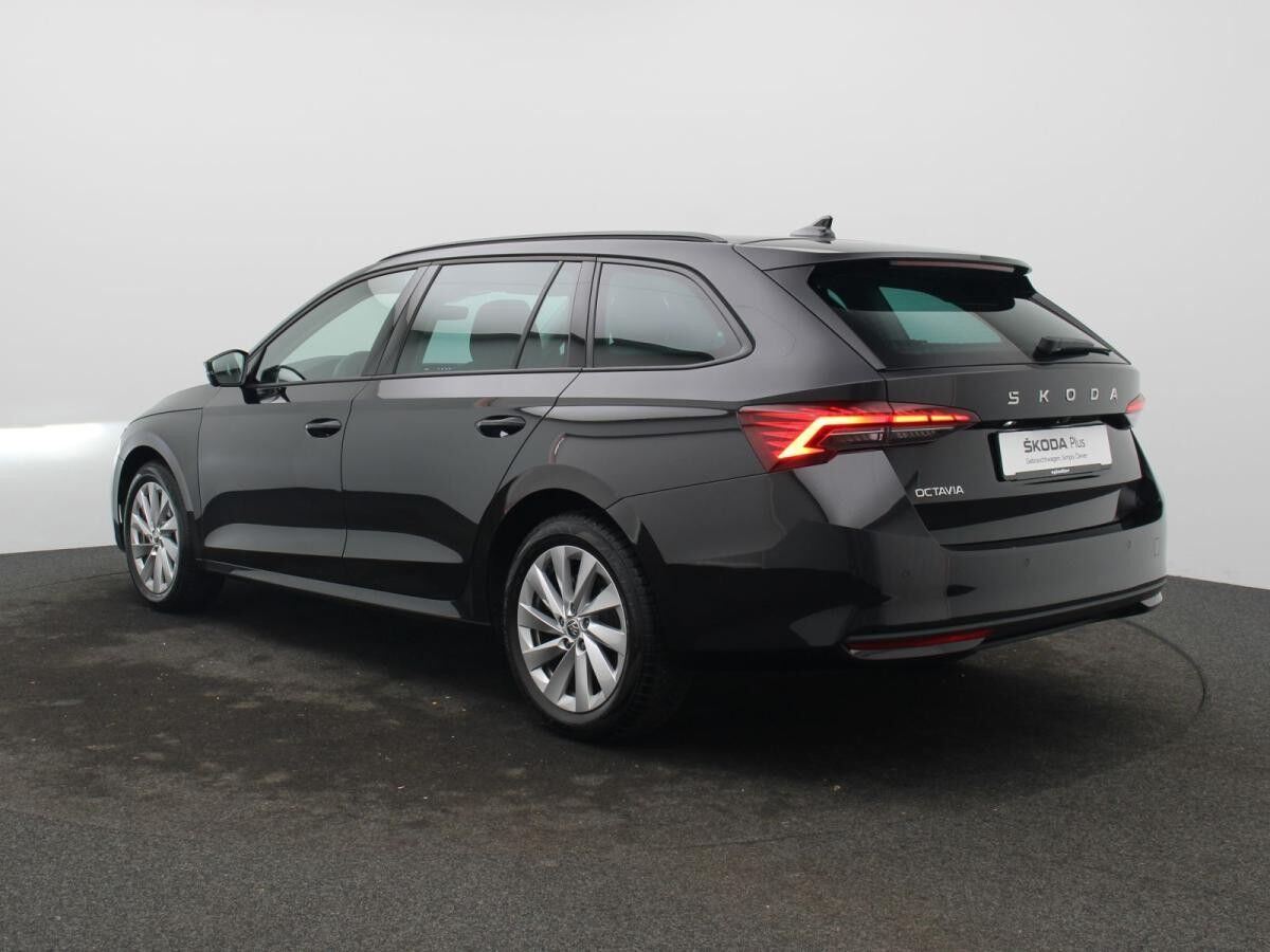 Skoda Octavia Combi Selection 2.0 TDI DSG/ Matrix, ACC
