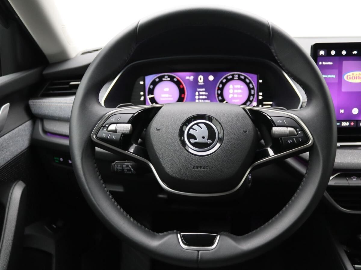 Skoda Octavia Combi Selection 2.0 TDI DSG/ Matrix, ACC