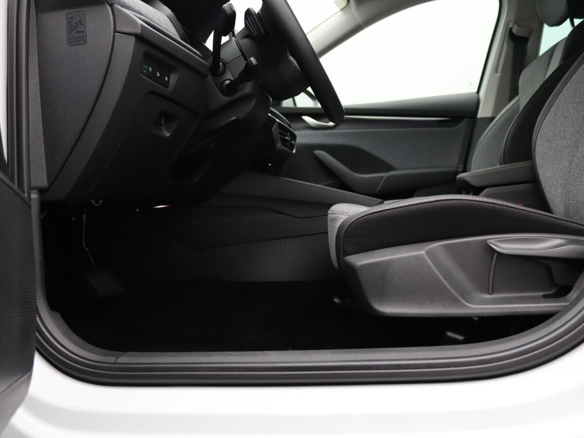 Skoda Octavia Selection 2.0TDI DSG/ Navi, Matrix, 360°