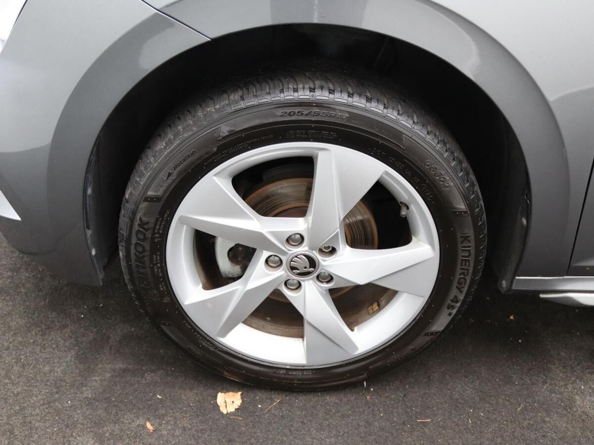 Skoda Kamiq Style 1.0 TSI / LED, Tempomat, Navi, SHZ