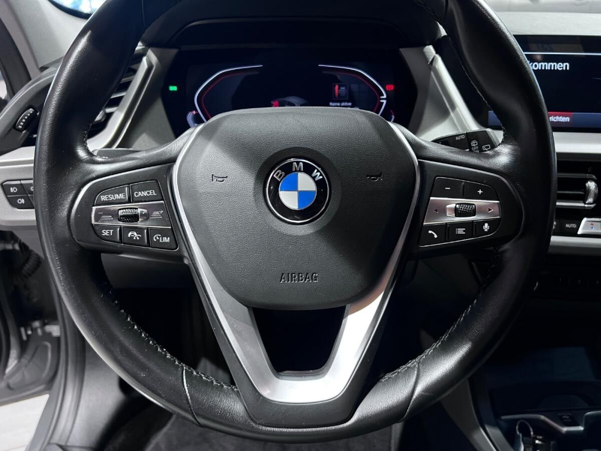 BMW 118 Advantage ACC+LED+SHZ+Kam+Navi