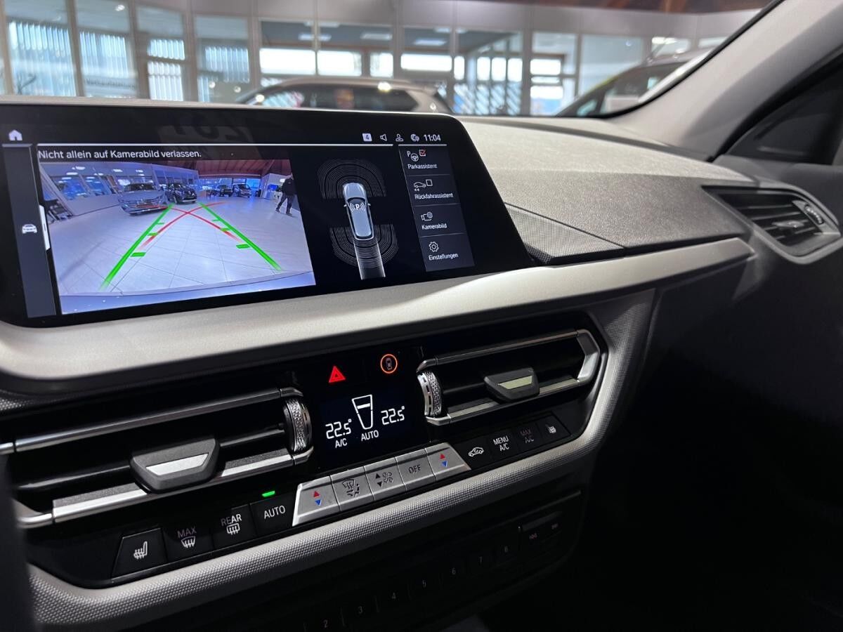 BMW 118 Advantage ACC+LED+SHZ+Kam+Navi