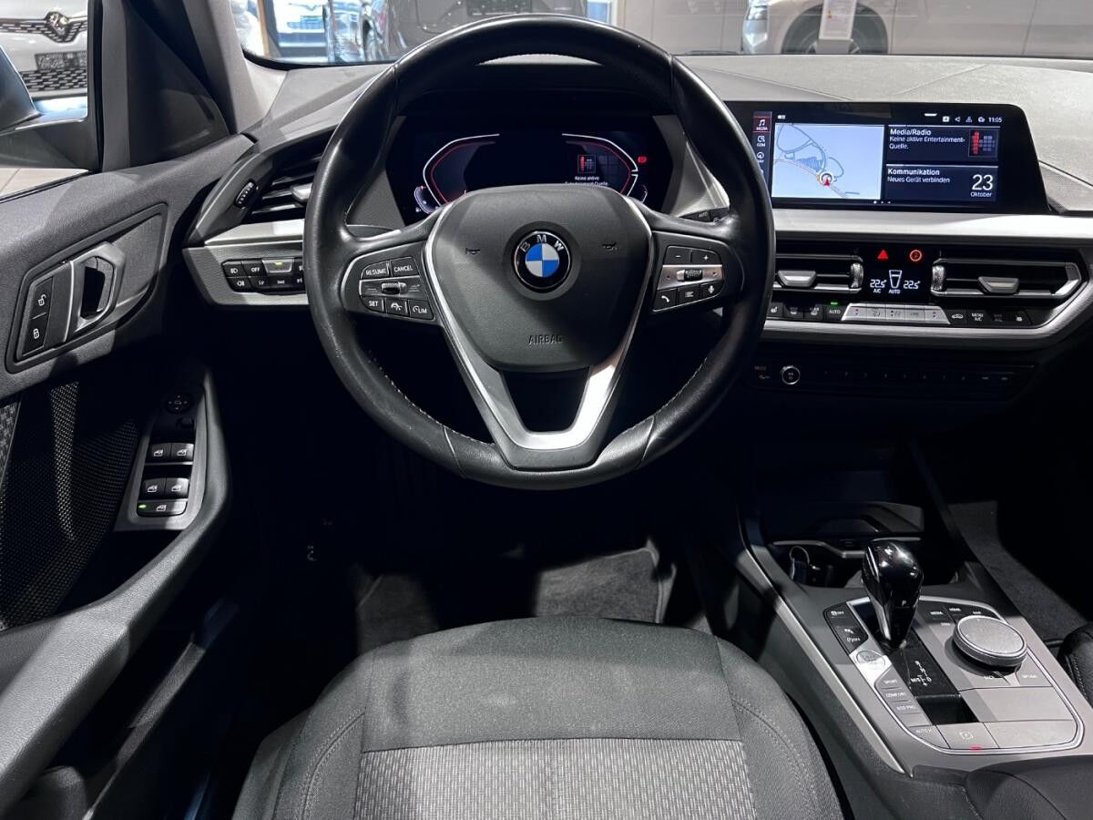 BMW 118 Advantage ACC+LED+SHZ+Kam+Navi