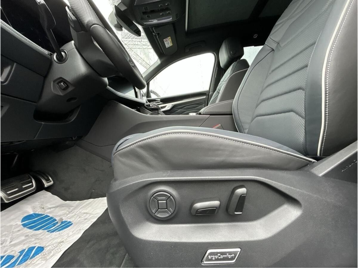 Volkswagen Touareg R-Line V6 TDI 4MOTION - 8-Gang-Automatik (Tiptronic)