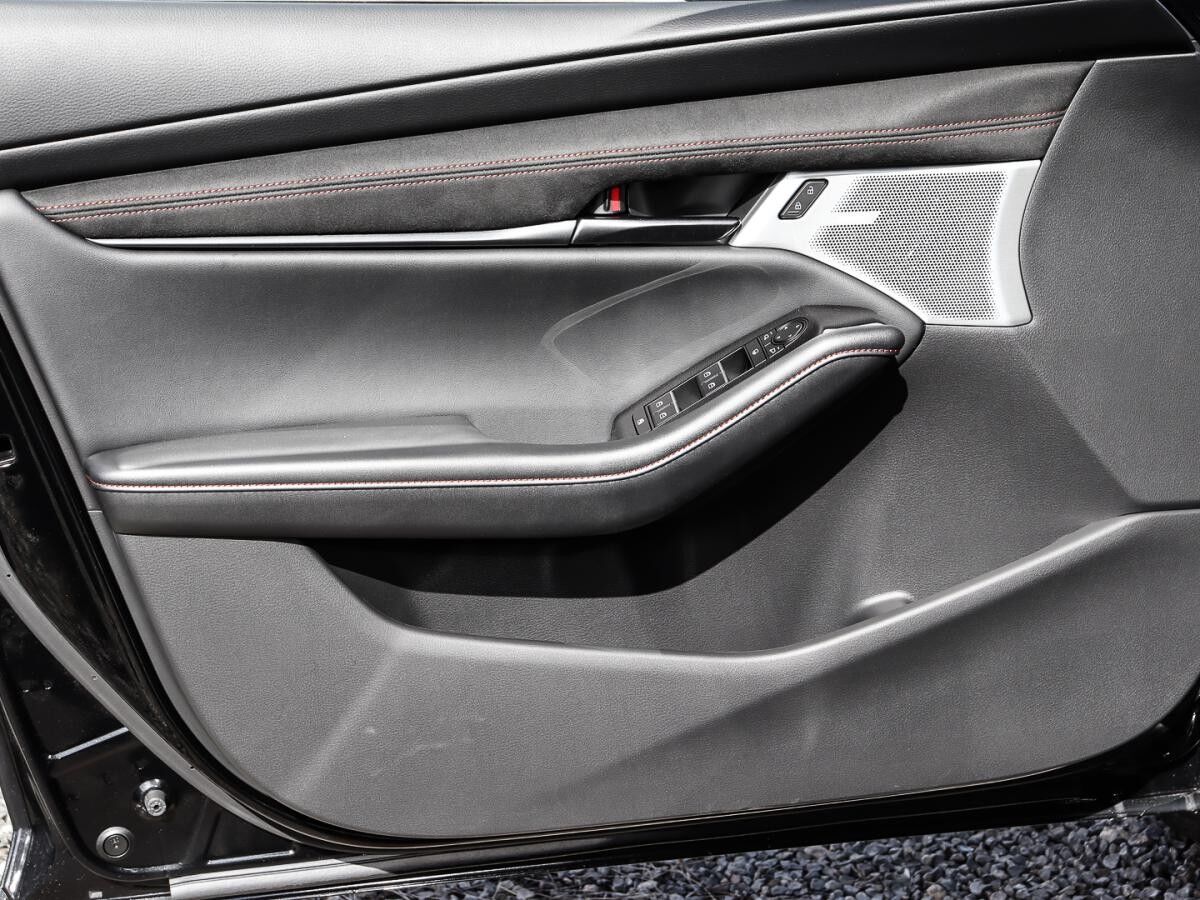 Mazda 3 2025 e-SKYACTIV-G  2.5L 140ps 6AT FWD Nagisa