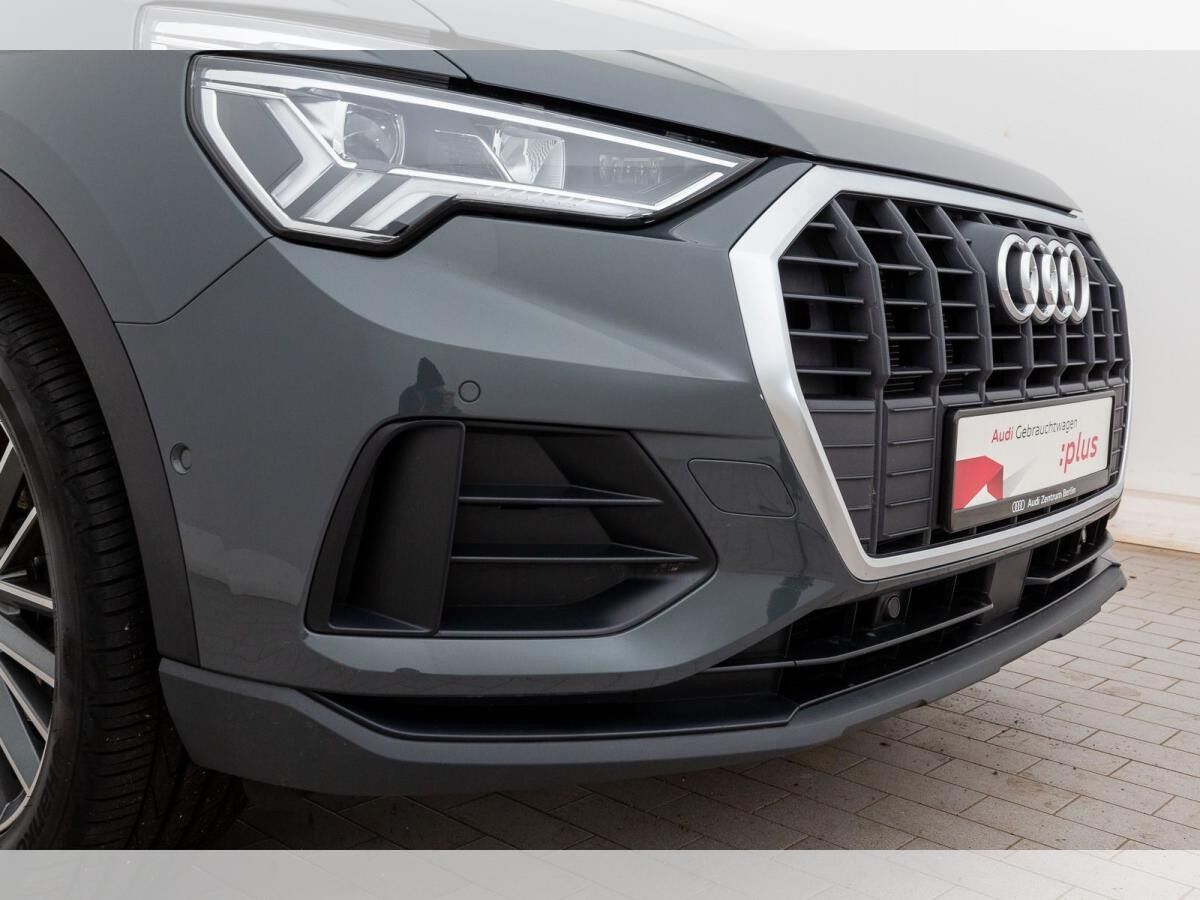 Audi Q3 35 TFSI S tr. VIRTUAL PDC RFK NAVI LED PANO