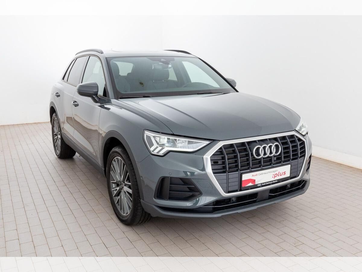 Audi Q3 35 TFSI S tr. VIRTUAL PDC RFK NAVI LED PANO