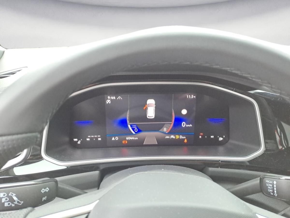 Volkswagen T-Roc R-Line, AHK, Rückfahrkamera, sofort verfügbar Volkswagen T-Roc R-Line, AHK, Rückfahrkamera, sofort verfügbar