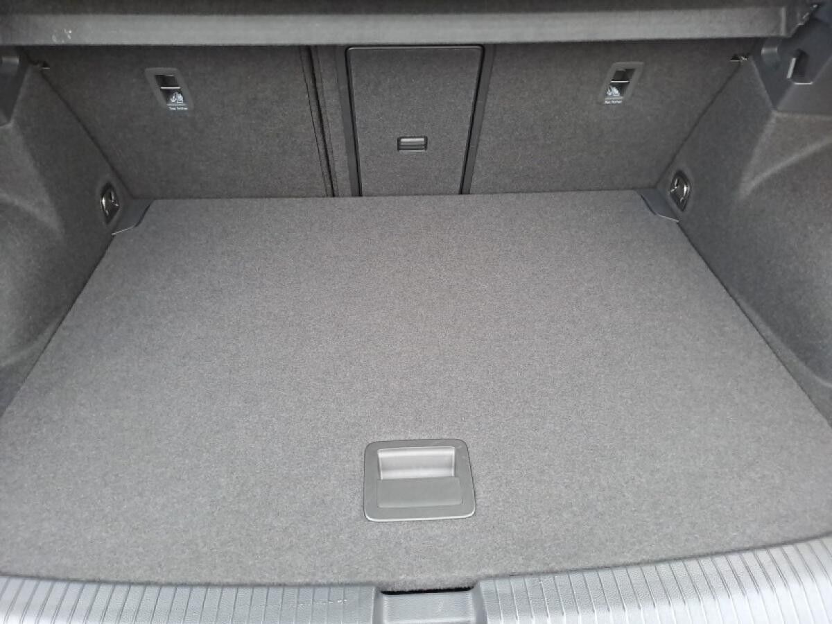 Volkswagen T-Roc R-Line, AHK, Rückfahrkamera, sofort verfügbar Volkswagen T-Roc R-Line, AHK, Rückfahrkamera, sofort verfügbar