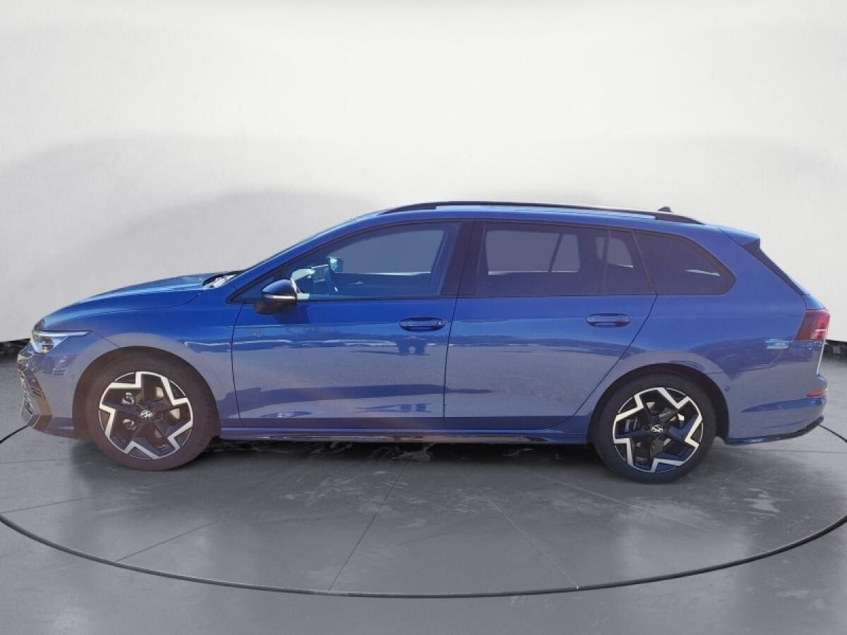 Volkswagen Golf VIII Variant R-Line, Area View, Technikpaket "Park & Comfort Plus", sofort verfügbar Volkswagen Golf VIII Variant R-Line, Area View, Technikpaket "Park & Comfort Plus", sofort verfügbar