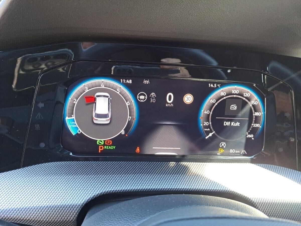 Volkswagen Golf VIII Variant R-Line, Area View, Technikpaket "Park & Comfort Plus", sofort verfügbar Volkswagen Golf VIII Variant R-Line, Area View, Technikpaket "Park & Comfort Plus", sofort verfügbar