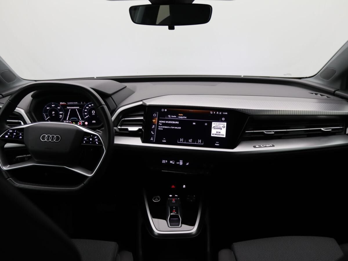 Audi Q4 e-tron S-Line 35 / MMI-Navi+, Standklima, LED