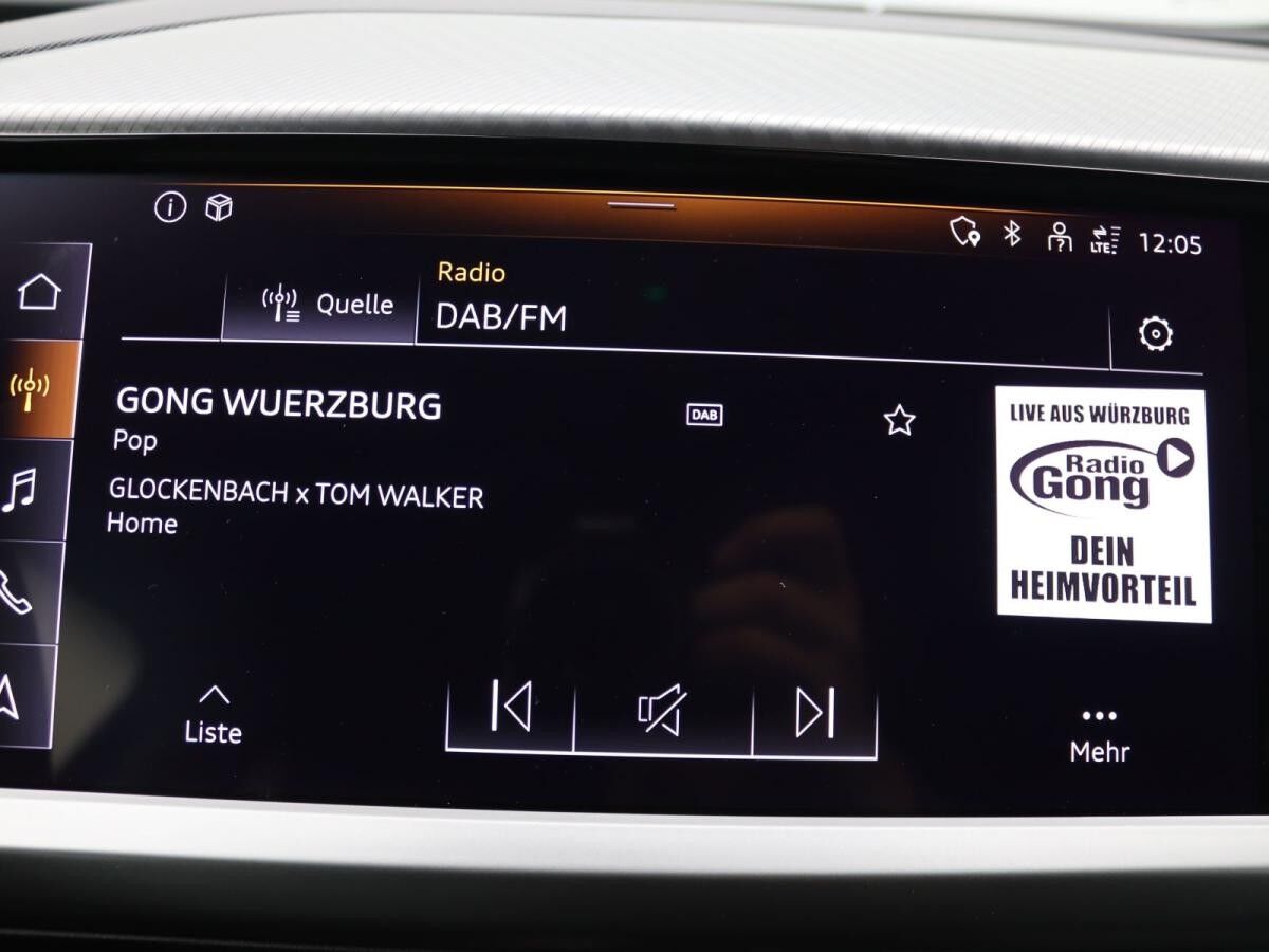 Audi Q4 e-tron S-Line 35 / MMI-Navi+, Standklima, LED