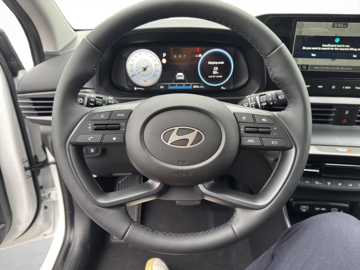 Hyundai i20 Prime "Weiß" 74 KW Prime 100PS Automatik  **Gewerbe** **sofort verfügbar** Navi Digitales Cockp