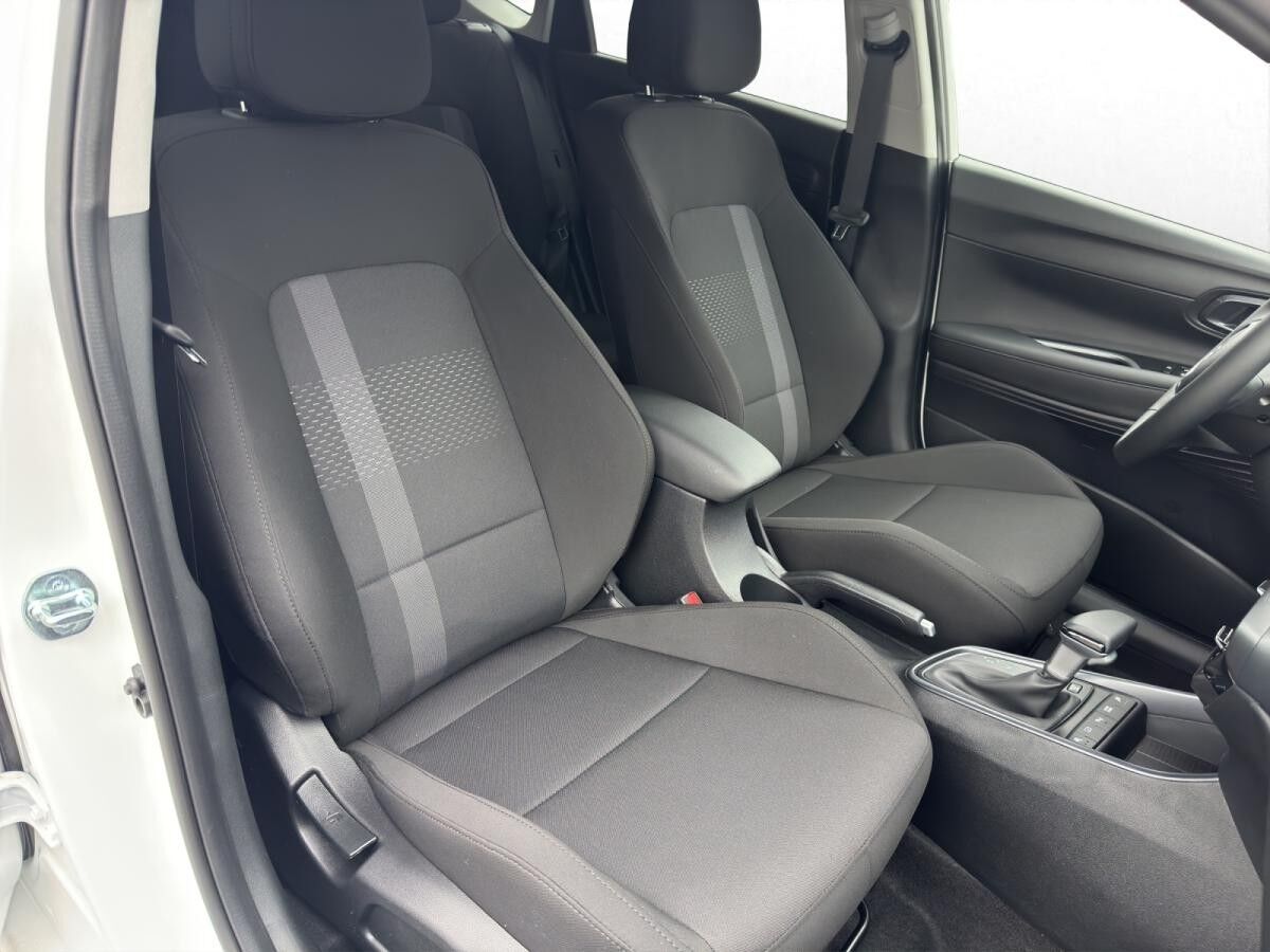 Hyundai i20 Prime "Weiß" 74 KW Prime 100PS Automatik  **Gewerbe** **sofort verfügbar** Navi Digitales Cockp