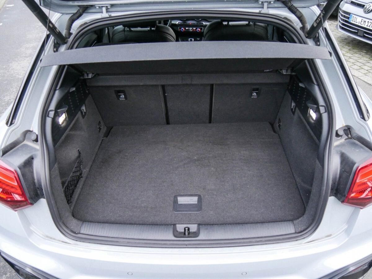 Audi Q2 35 TFSI S-Line AHK Dynamikpaket+ Virtual