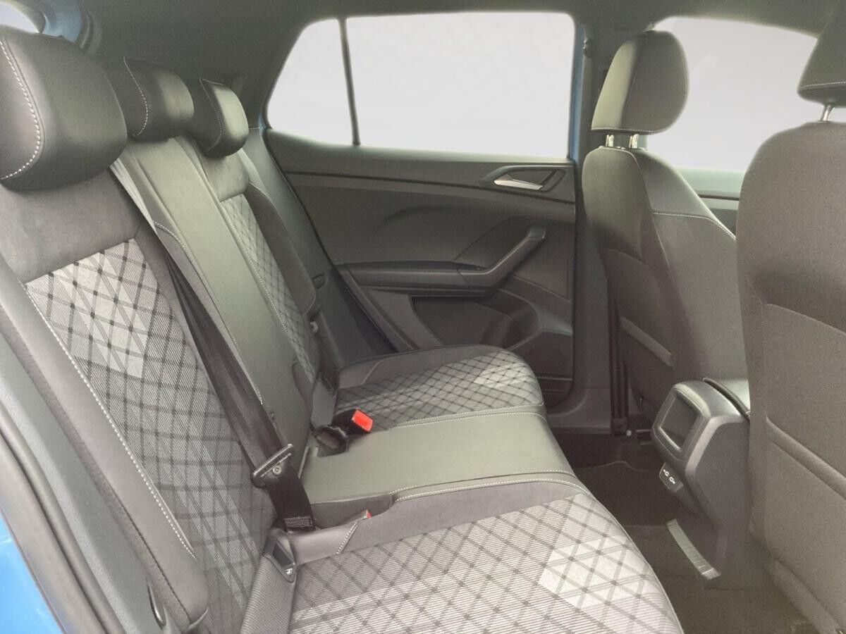 Volkswagen T-Cross R-LINE 1.0TSI DSG NP.42T AHK.NAVI.KAMERA.18 .KEYLESS