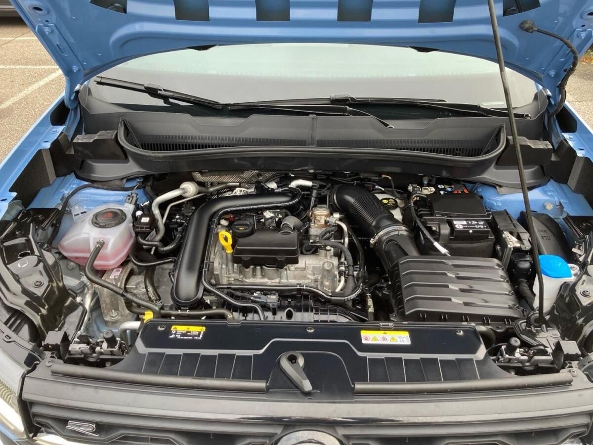 Volkswagen T-Cross R-LINE 1.0TSI DSG NP.42T AHK.NAVI.KAMERA.18 .KEYLESS