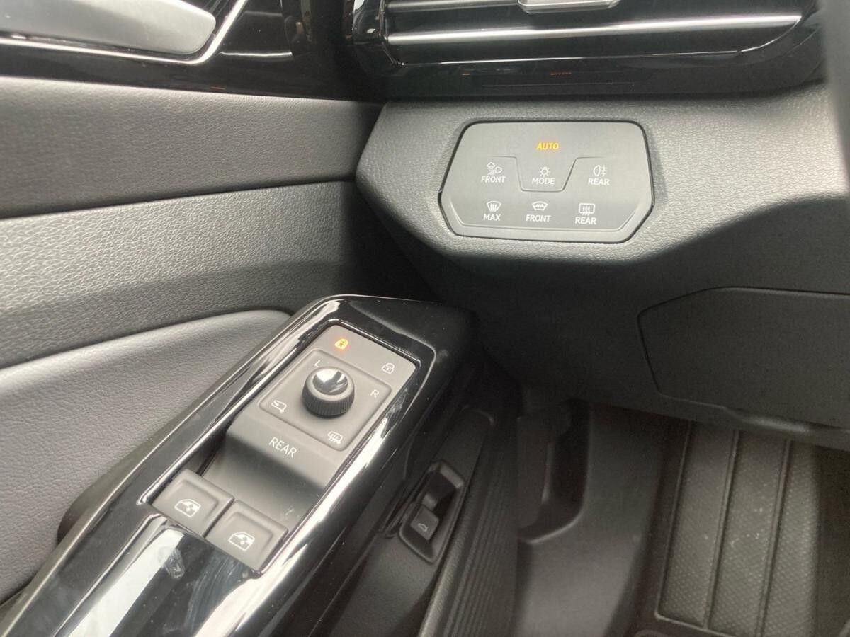 Volkswagen ID.5 PRO NP.70T ACC.5J-G.WÄRMEPUMPE.AHK.AREA-VIEW.NAVIPRO.HARMAN.HUD.PANO