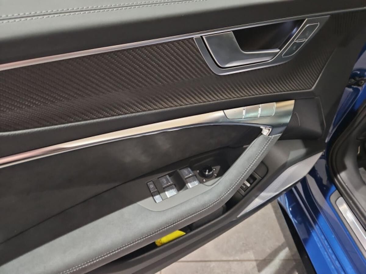 Audi RS6 performance 463(630) kW(PS) tiptronic
