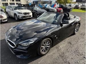 BMW Z4 sDrive30i M Sport / NP= 70.750,- / Adapt. LED