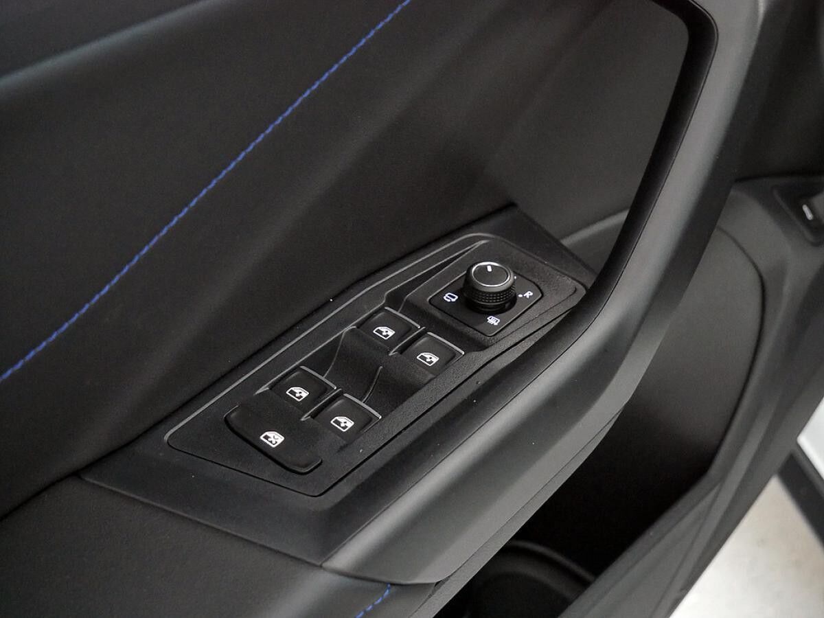 Volkswagen T-Roc R 2.0 TSI OPF DSG 4MOTION