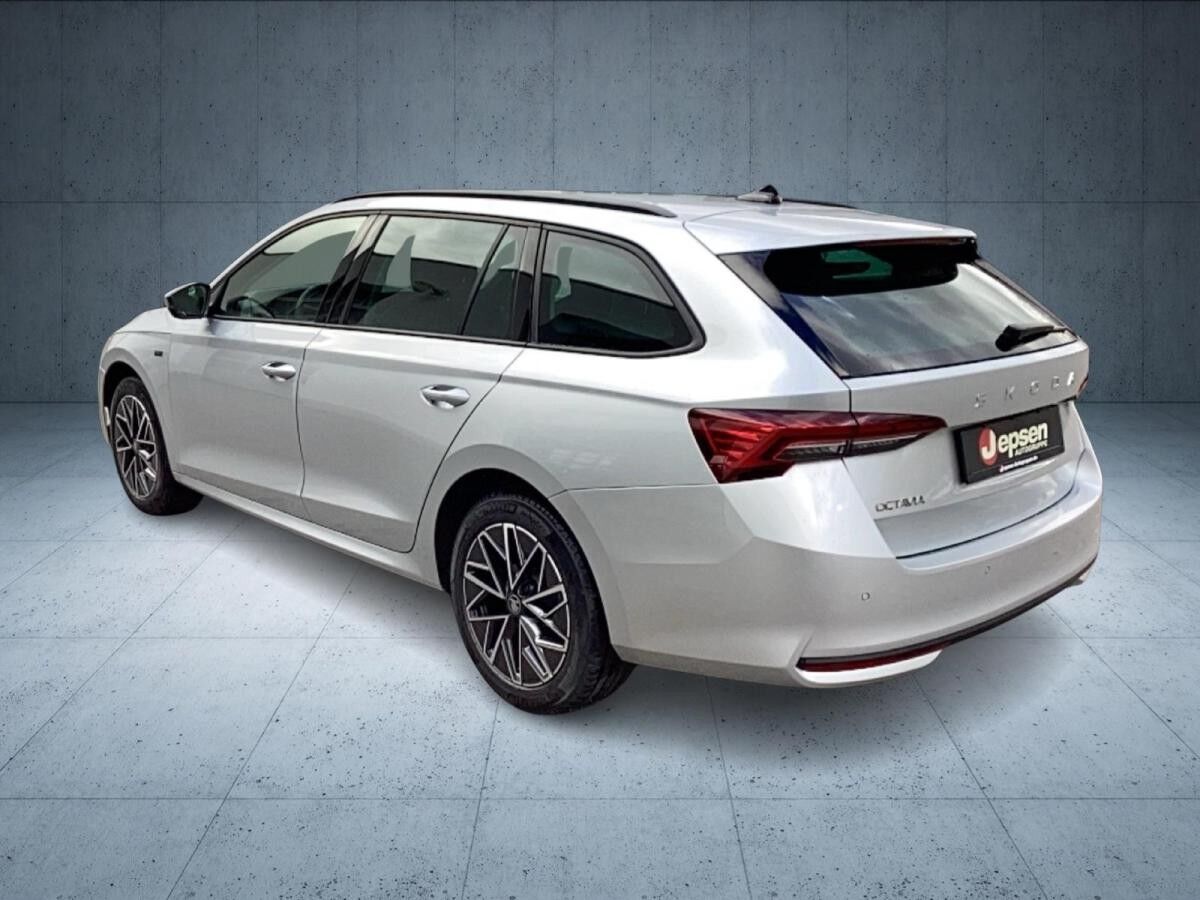 Skoda Octavia Combi Tour 2.0 TDI DSG AHK/MATRIX/eHECK