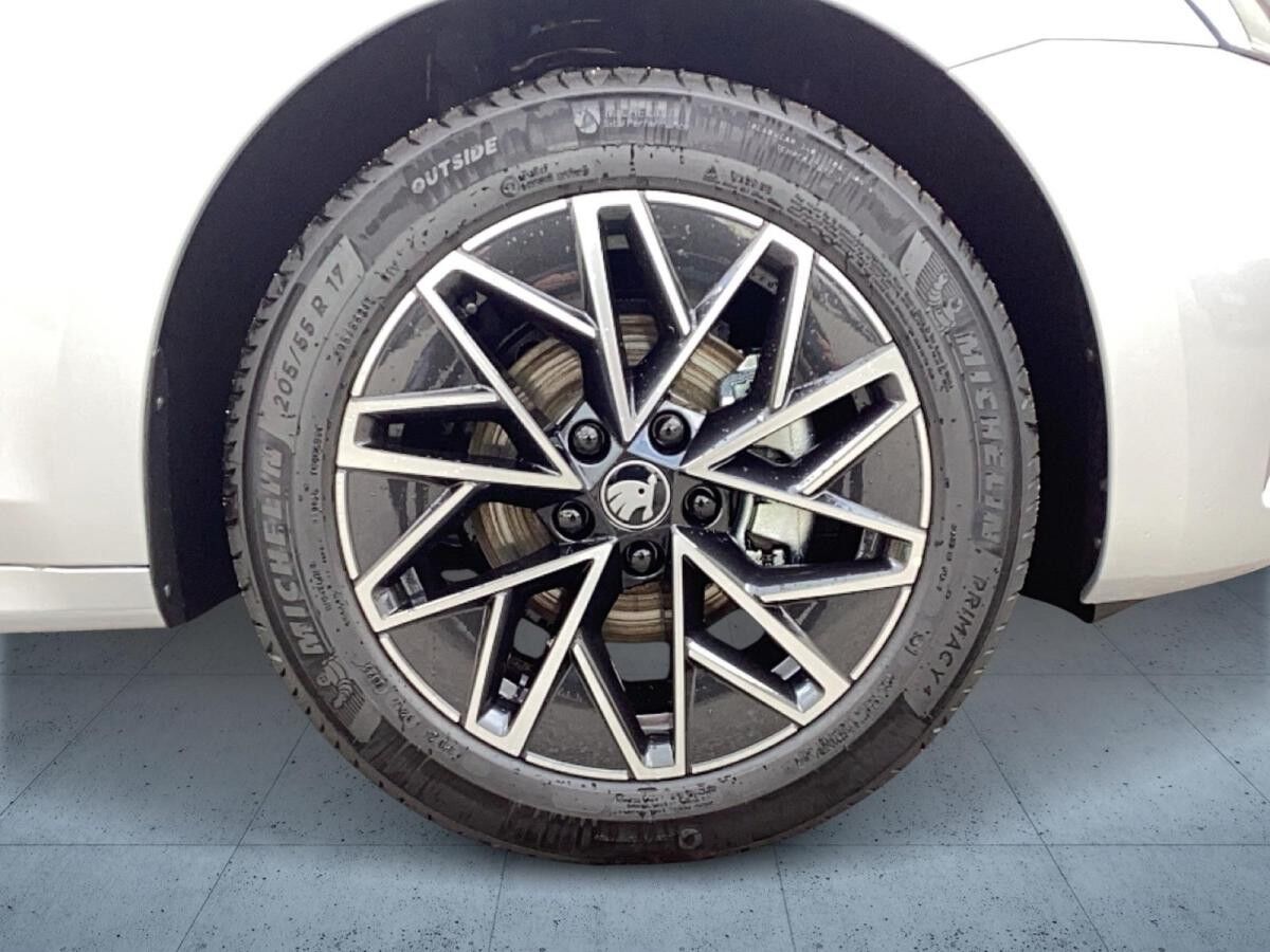 Skoda Octavia Combi Tour 2.0 TDI DSG AHK/MATRIX/eHECK