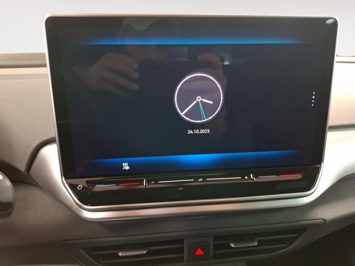 Volkswagen ID.4 Pure Performance 19 Navi SHZ CarPlay PDC