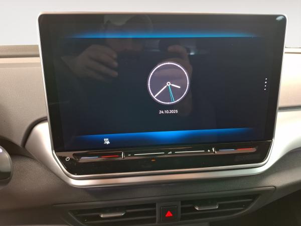 Volkswagen ID.4 Pure Performance 19 Navi SHZ CarPlay PDC