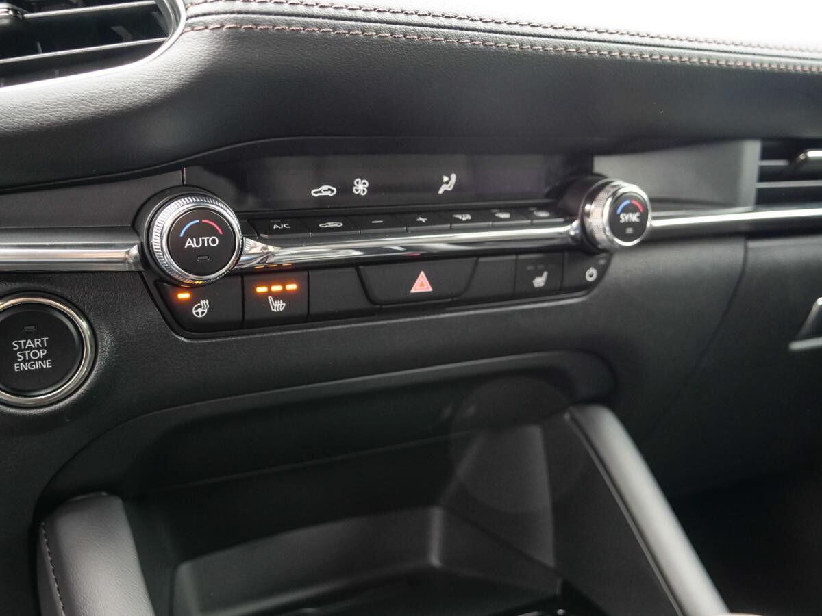 Mazda 3 2025 e-SKYACTIV-G 2.5L 140ps 6MT FWD Exclusive-line