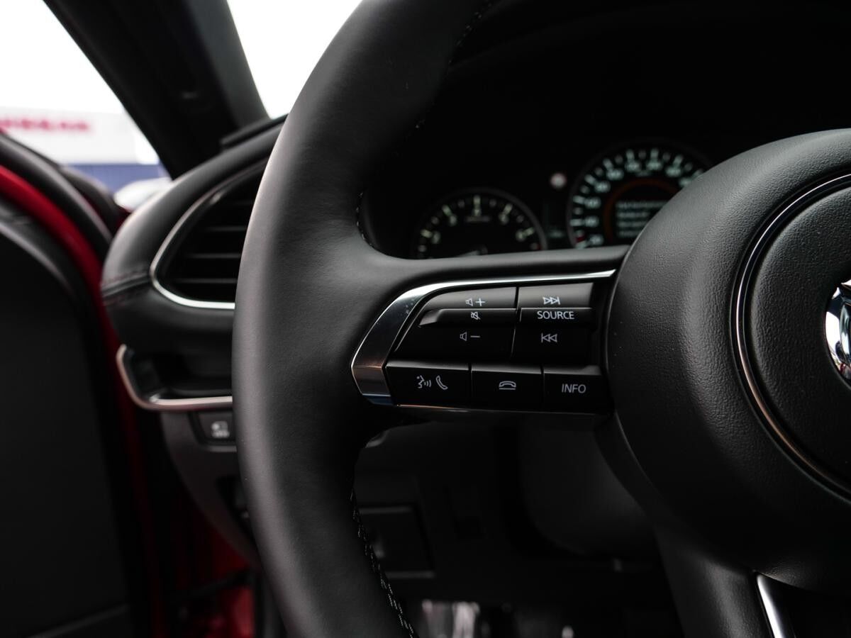 Mazda 3 2025 e-SKYACTIV-G 2.5L 140ps 6MT FWD Exclusive-line