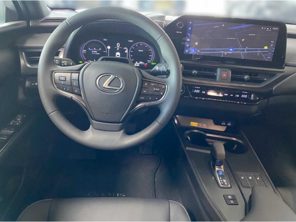 Lexus UX-300h F-Sport Design LED EINPARKHILFE Adapt.TEMPOMAT Lexus UX-300h F-Sport Design LED EINPARKHILFE Adapt.TEMPOMAT