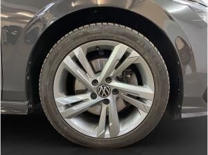 Volkswagen Golf VIII Variant 2.0 TDI R-Line Pano Matrix Navi PDC vo+hi ACC