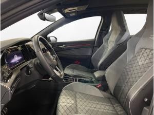 Volkswagen Golf VIII Variant 2.0 TDI R-Line Pano Matrix Navi PDC vo+hi ACC