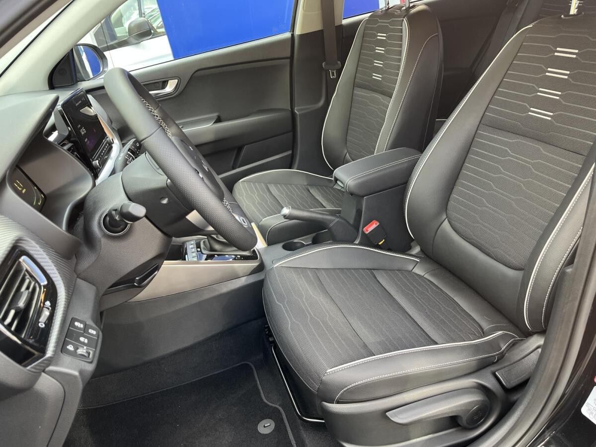 Kia Stonic 1.0 T-GDI 100 48V GT-line DCT7, Tech.