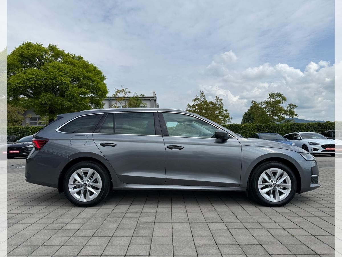 Skoda Octavia Combi SELECTION 2025 1.5 TSI mHEV 110kW DSG (UVP 45.772€/KW15/26) NAV/AHK/EASY.OPEN/ASSISTENZ/KAM/5J