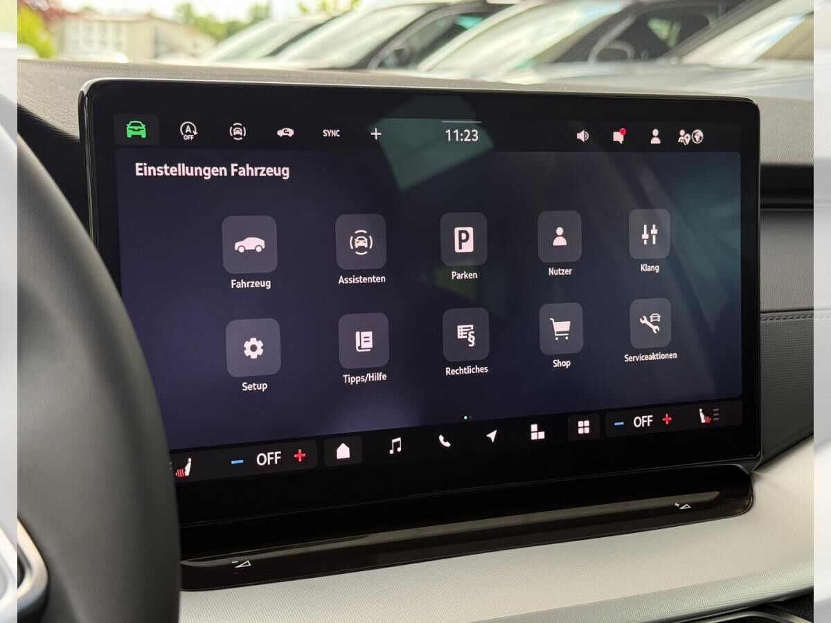 Skoda Octavia Combi SELECTION 2025 1.5 TSI mHEV 110kW DSG (UVP 45.772€/KW15/26) NAV/AHK/EASY.OPEN/ASSISTENZ/KAM/5J