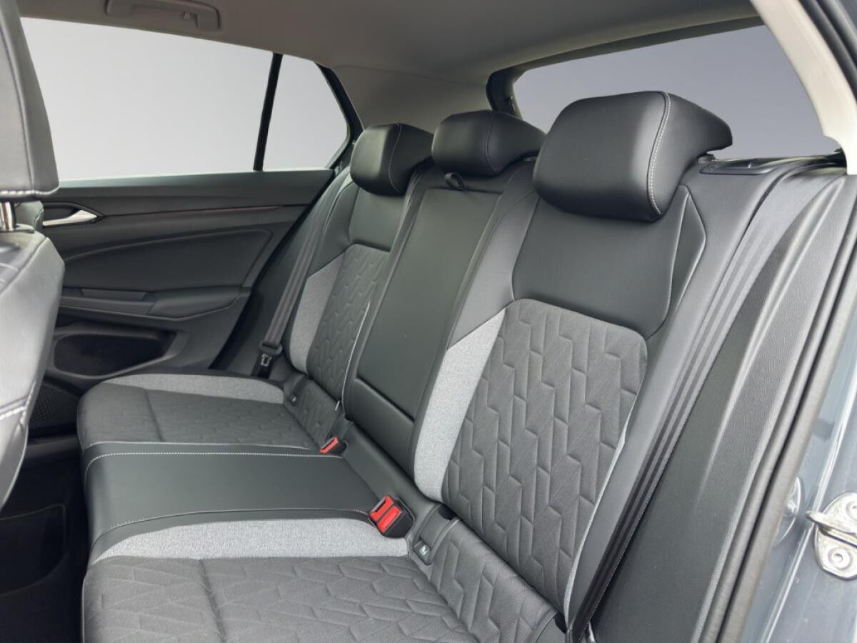 Volkswagen Golf VIII