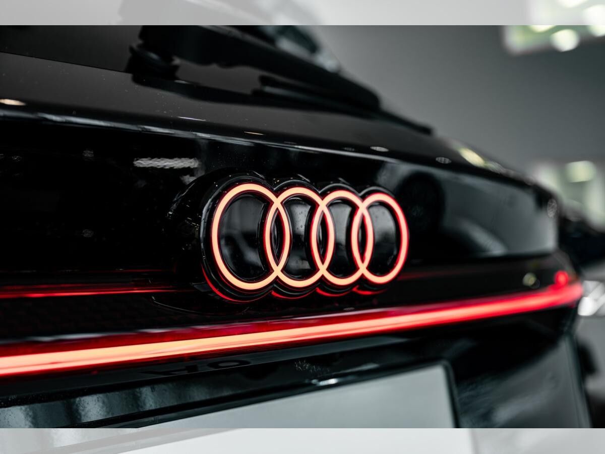 Audi A6 e-tron A6 Avant e-tron performance S LINE/PANO/HUD/ACC